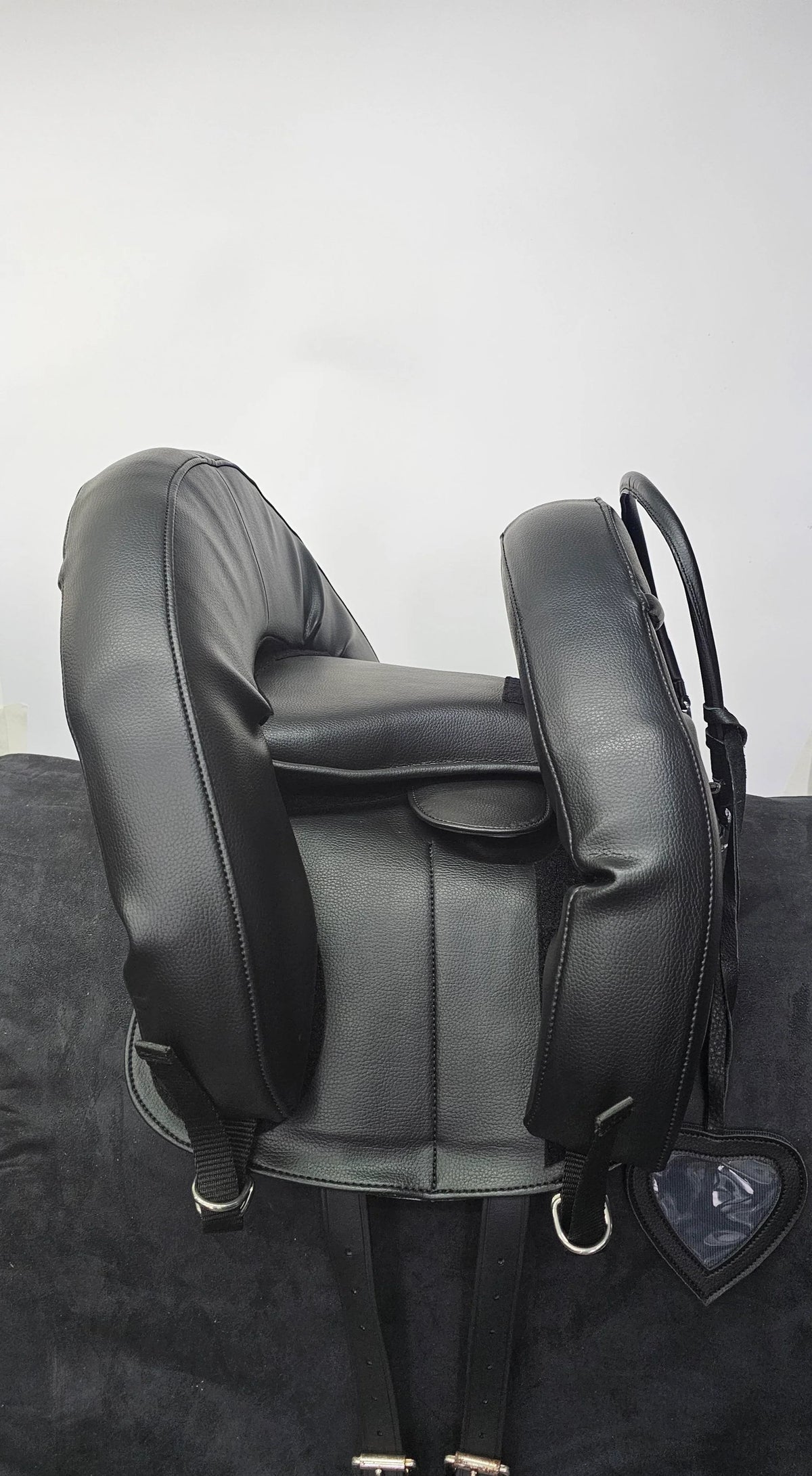 Inky Dinky Synthetic Saddle